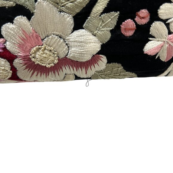 Gucci VINTAGE '03 Black Satin Pleated Multi Embroidered Tassel Mini Shoulder Bag - Picture 6 of 12